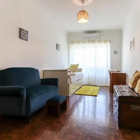 Almirante Terrace By Homing Apartment